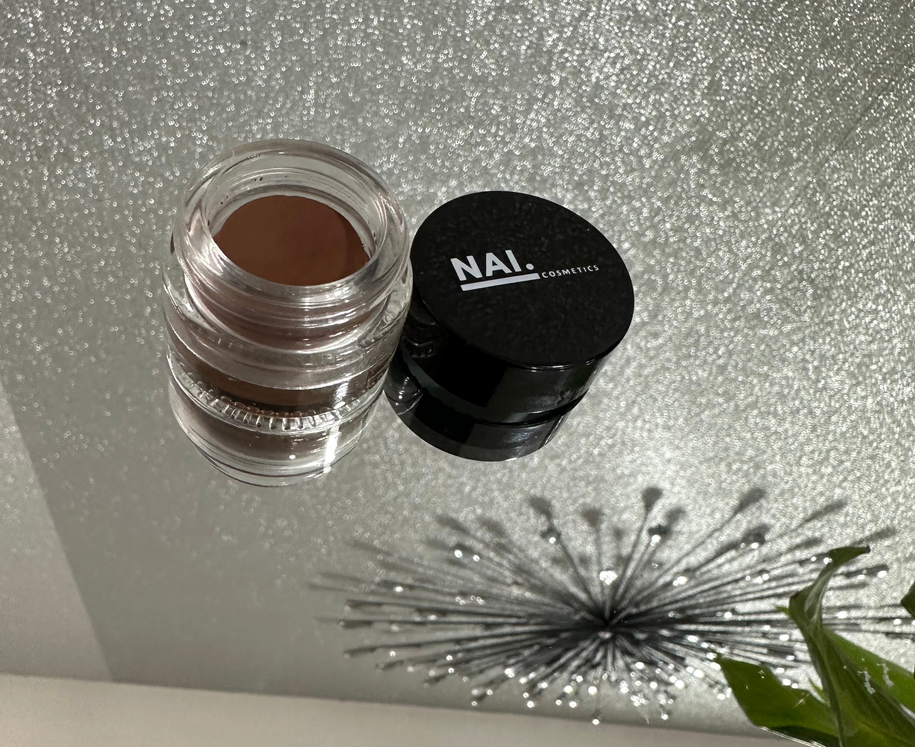 “Stay Put” Brow Gel-ade